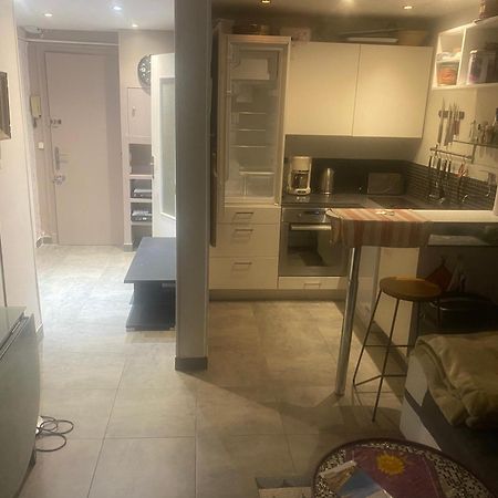 Only 60M To The Beach, 2 Bedroom Cozy Apartment, 80M2 Big Garden, Very Central كان المظهر الخارجي الصورة